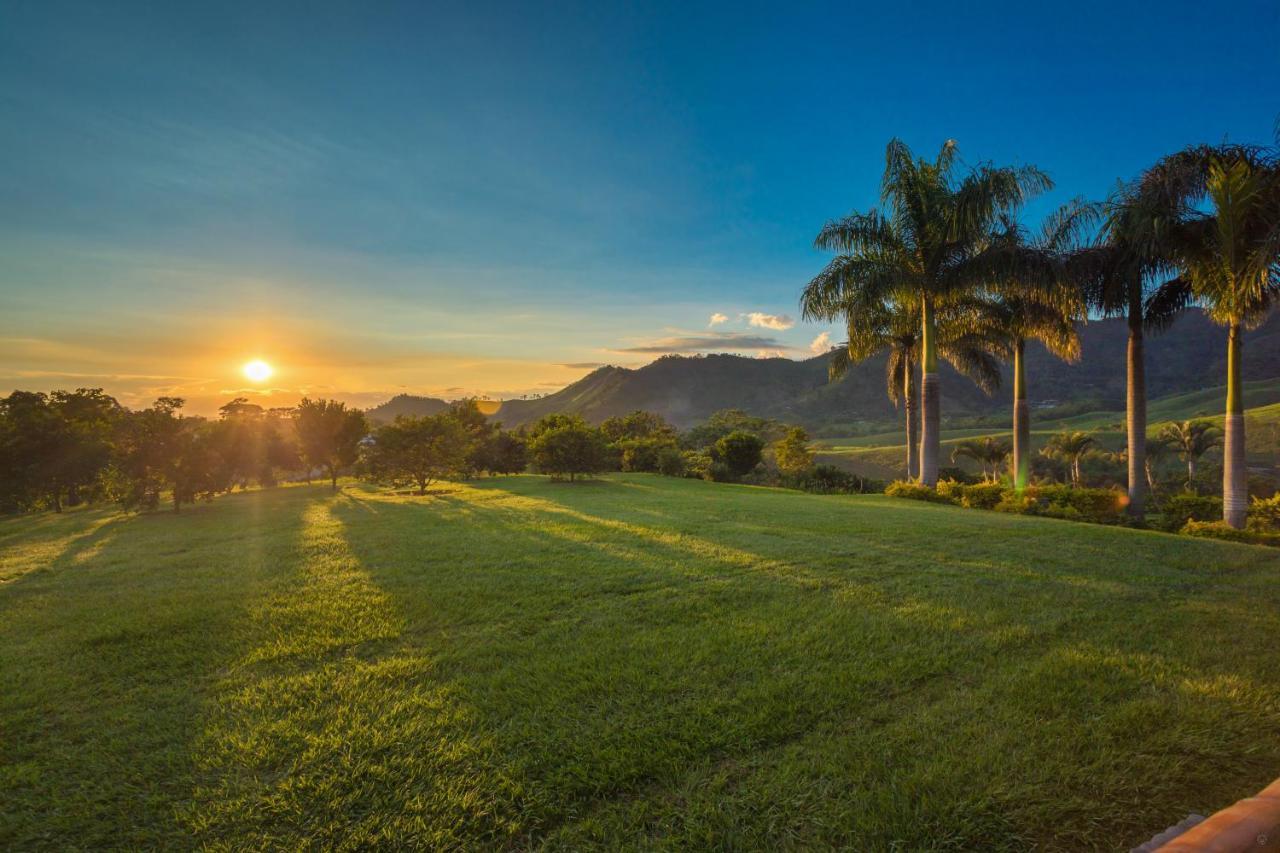 Hotel Casa San Carlos Lodge Pereira Combia Екстер'єр фото