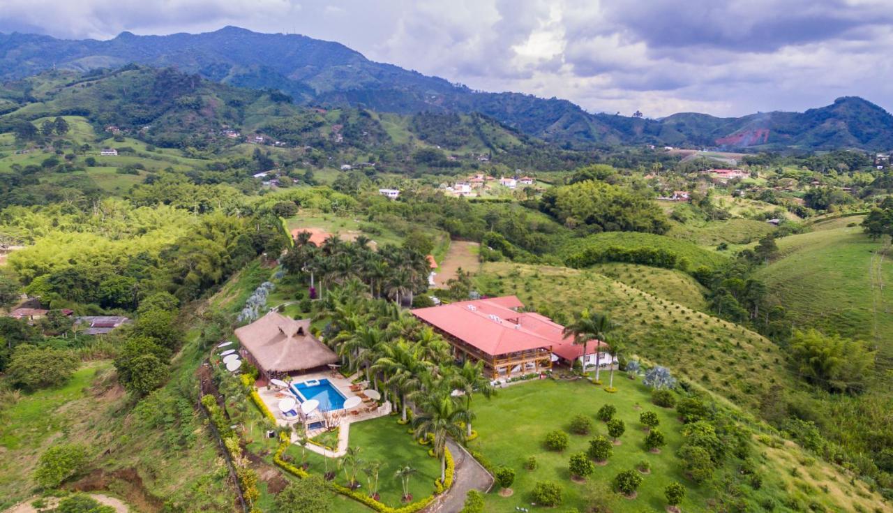 Hotel Casa San Carlos Lodge Pereira Combia Екстер'єр фото